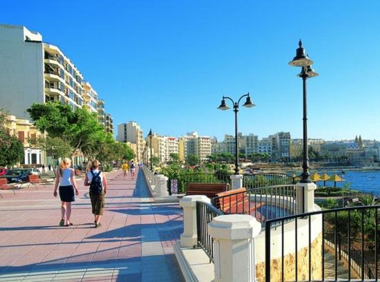 Super Luxury Apartment In Tigne Point, Amazing Sea Views Σλιέμα Εξωτερικό φωτογραφία